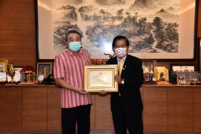 泰國駐臺代表蒞校訪問並接受顧問聘任，雙邊連結合作更緊密圖片