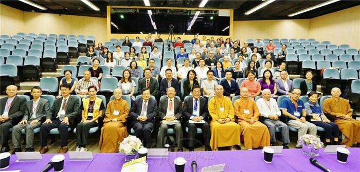 古校長應邀出席香港中文大學人間佛教研究中心「人間佛教的經濟與管理文化」論壇圖片