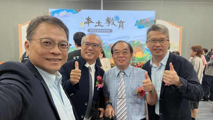 左起 本校陳永森校長 師培中心楊智穎主任 校友載興國小李秉穆校長 屏北高中林照庭校長圖片