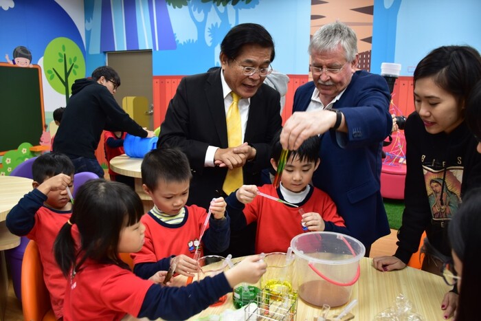 幼教系成立幼兒動手玩科學探索教室揭幕　德國教授指導圖片