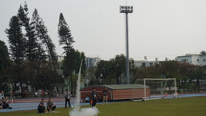 火箭發射過程圖片