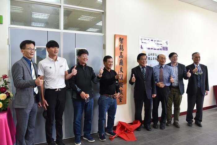 國內大專校院數一數二  屏大智能高爾夫模擬教室揭牌啟用圖片