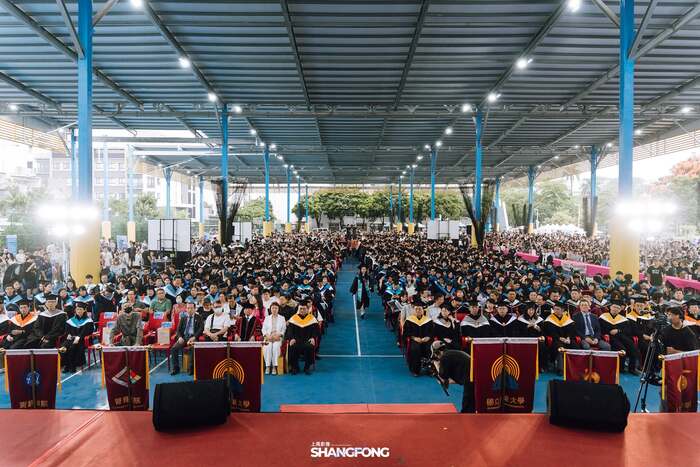114學年度畢業典禮在民生校區盛大舉辦單一場次圖片